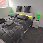 Moden Stylish Appartment In Southsea Free Onsite Parking
