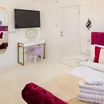 G Boutique Hotel
