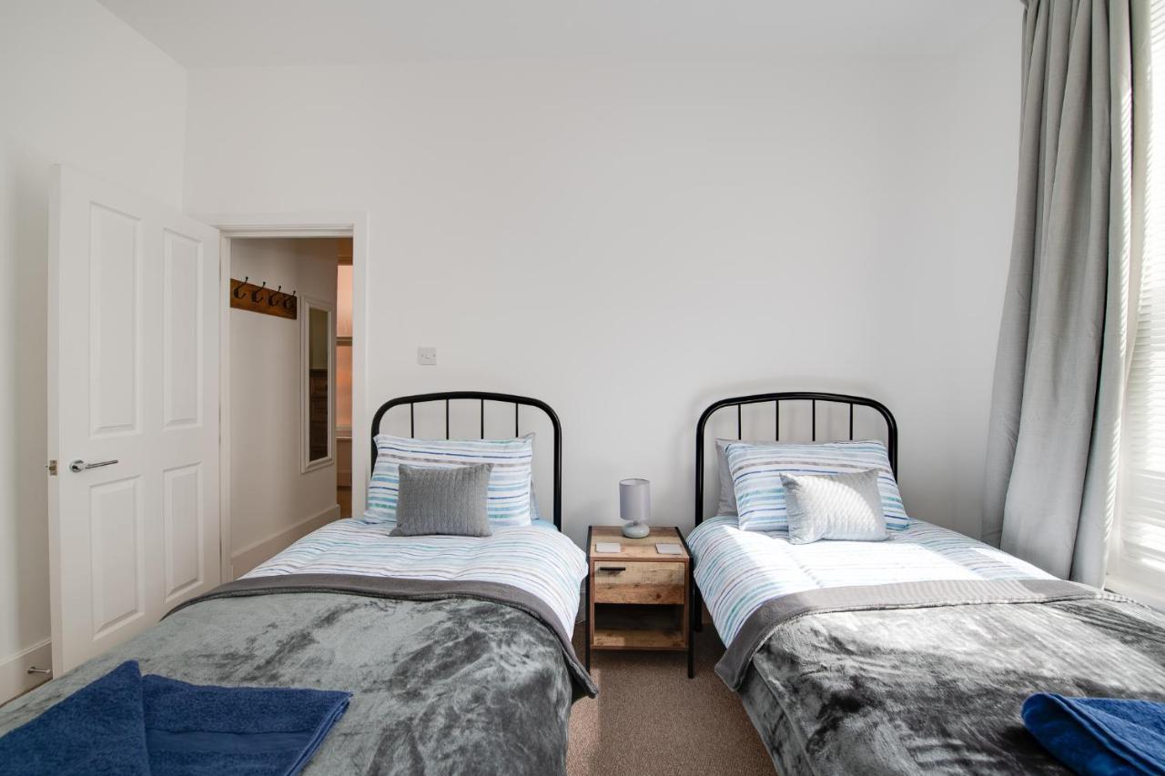 Bright 2 Bedroom In Southsea. 8 Min Walk To Seafront