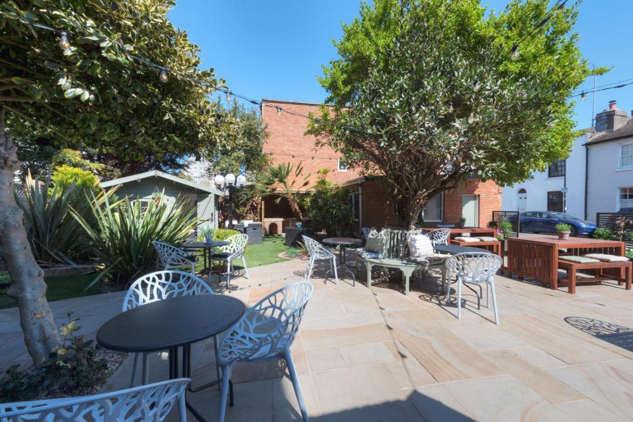 Florence Gardens Boutique And Restaurant Portsmouth