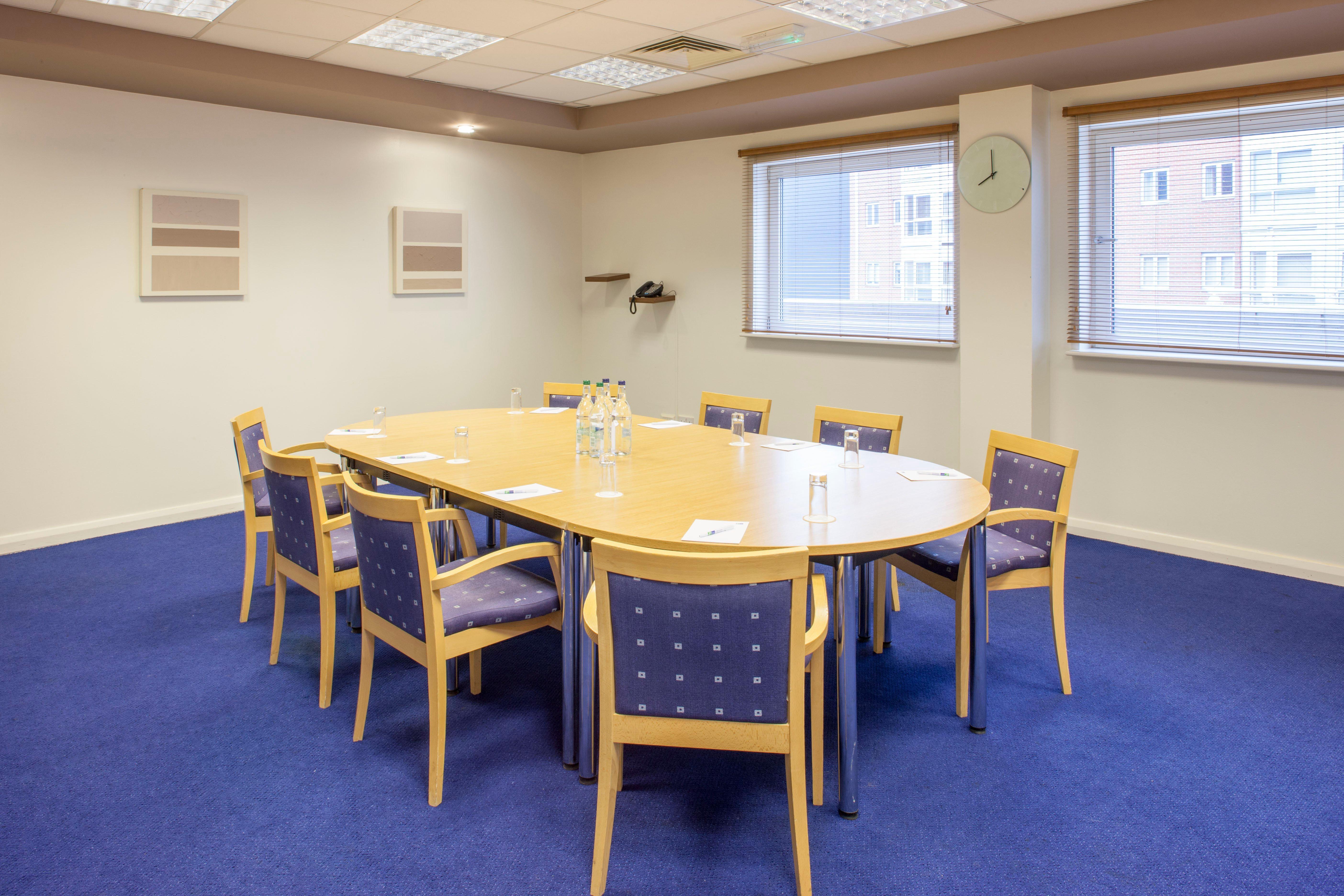 Express Gunwharf Quays By Ihg Hotel 3*