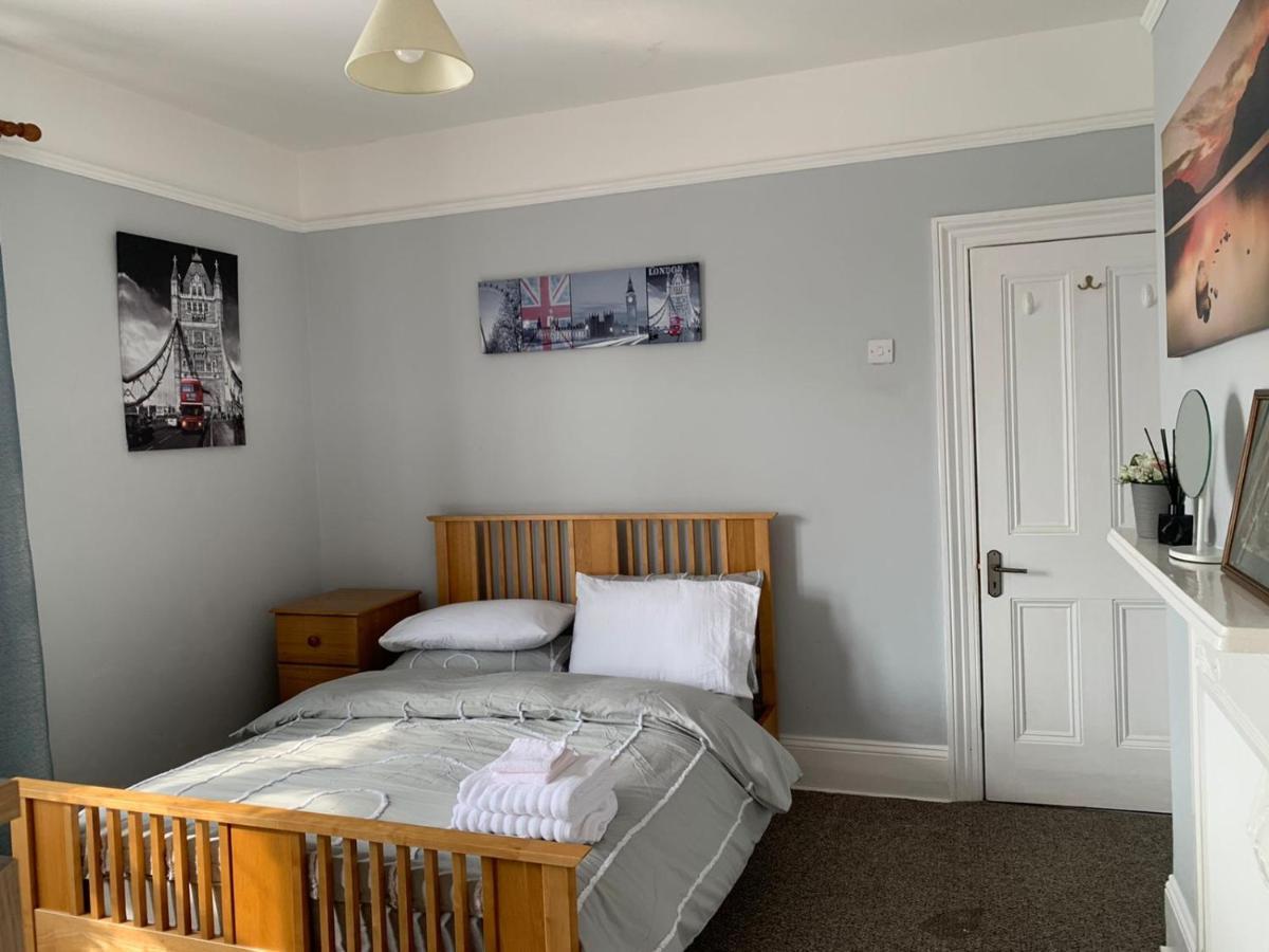 Cosy 2 Bed Flat In Baffins Apartment