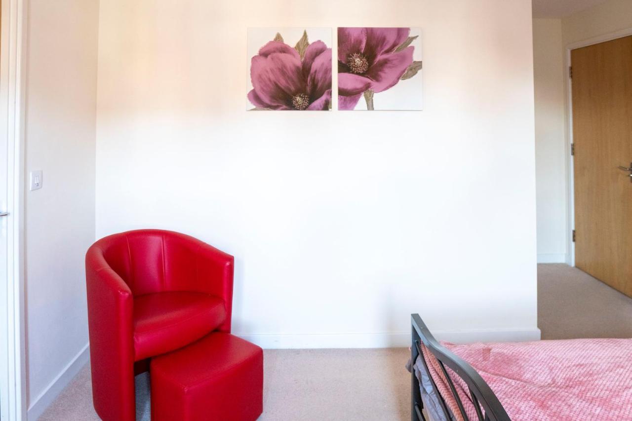 Apartment Spacious Two Bedrooms For Business And