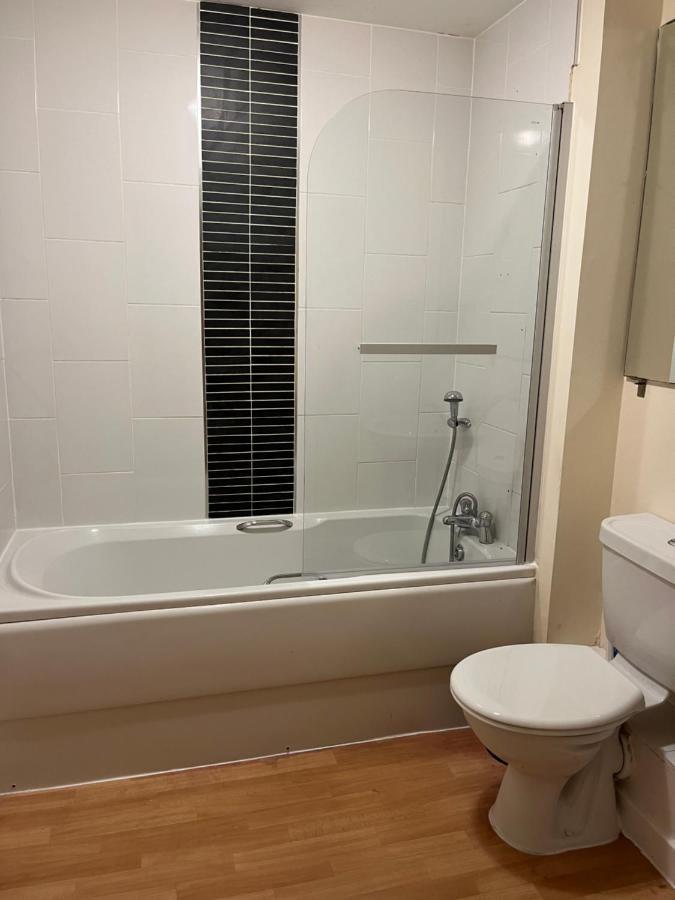 Apartment Spacious Two Bedrooms For Business And *