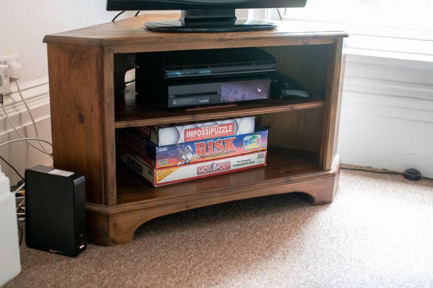 Family Friendly Flat Just Minutes From The Beach!