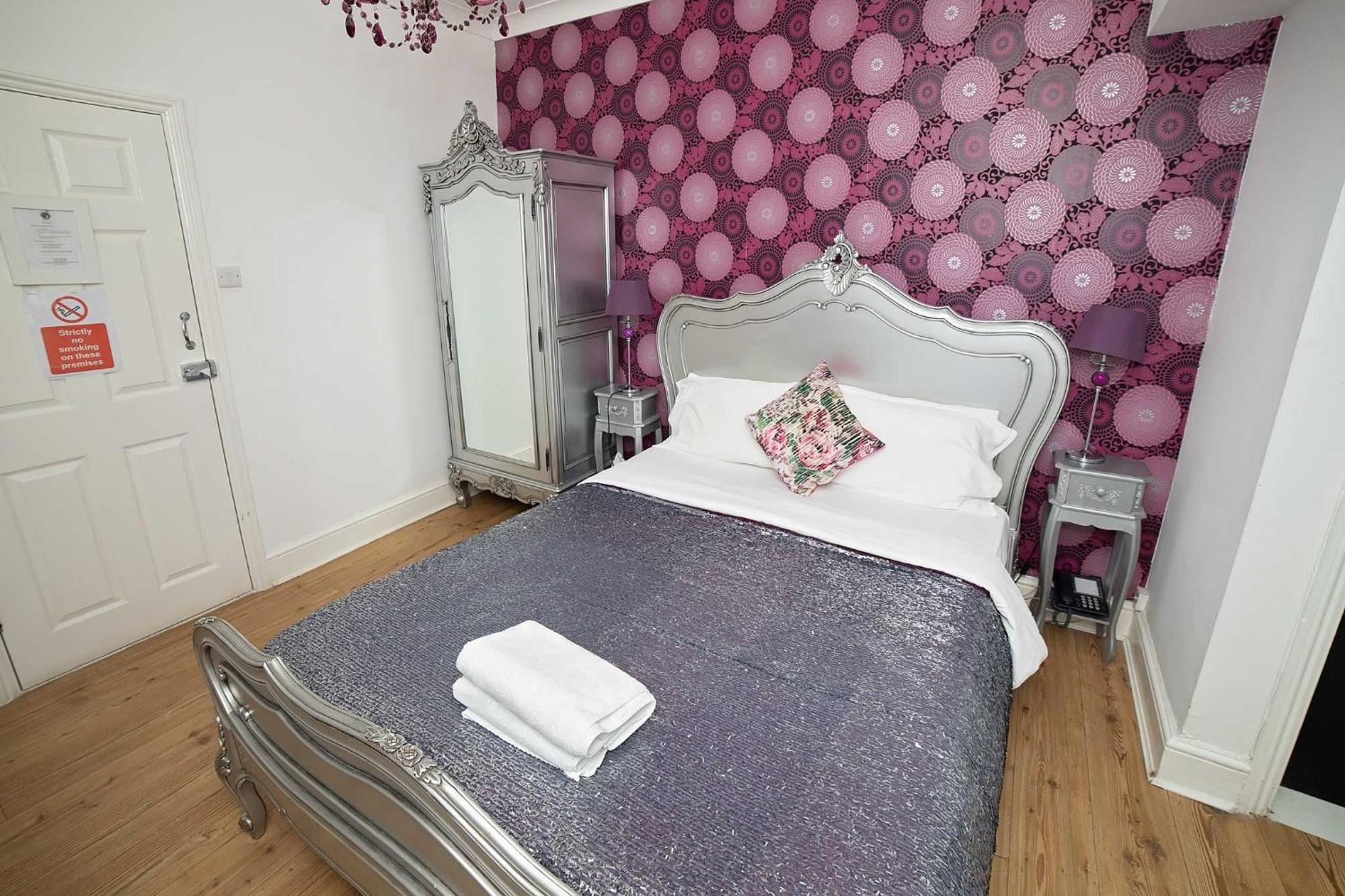 G Boutique 3* Portsmouth