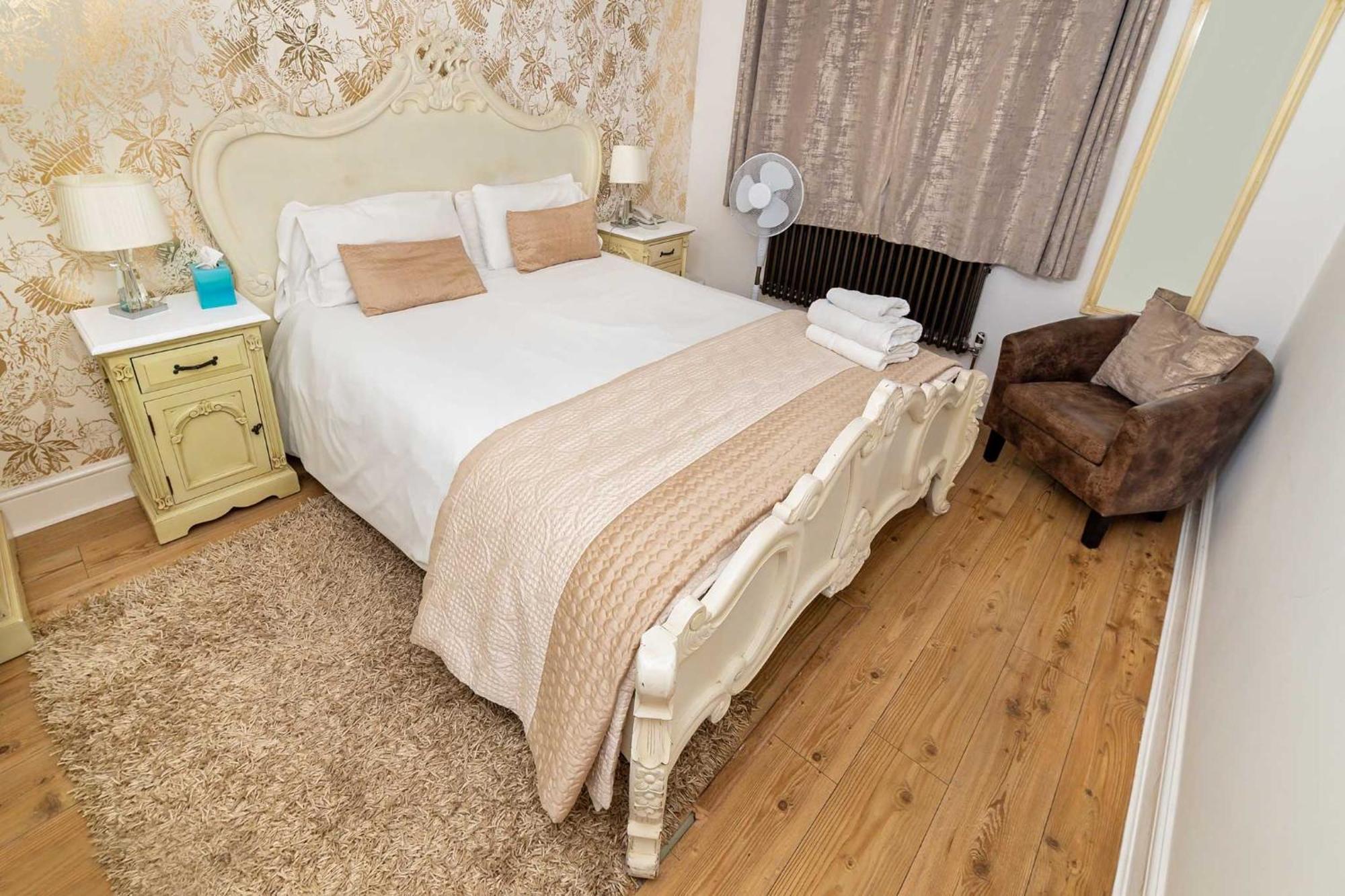 G Boutique 3* Portsmouth