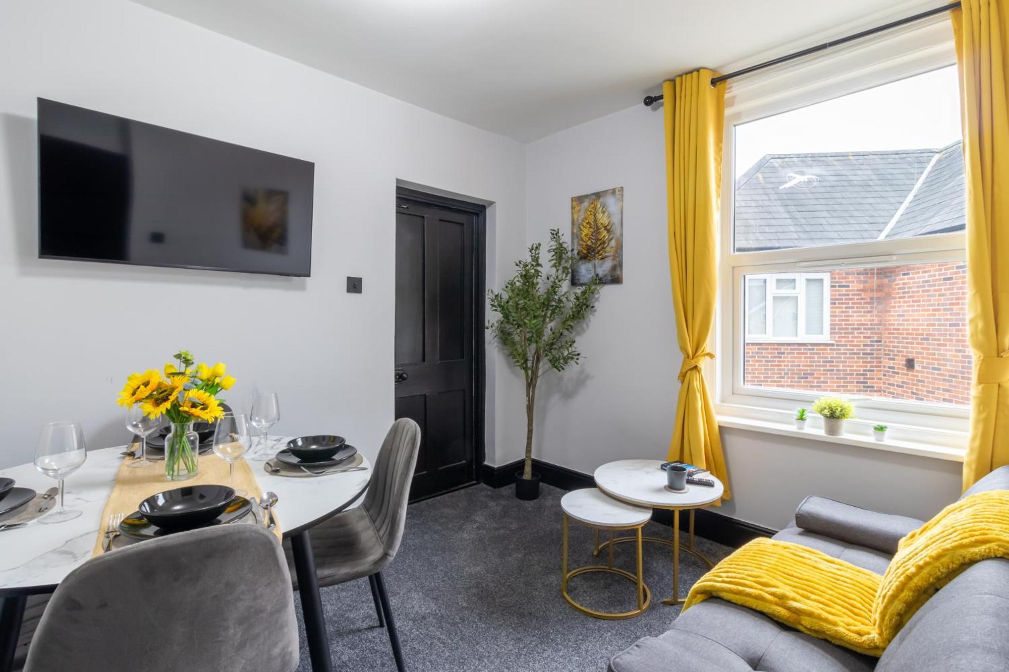 Open Mind - 4 Beds & Free Parking Portsmouth