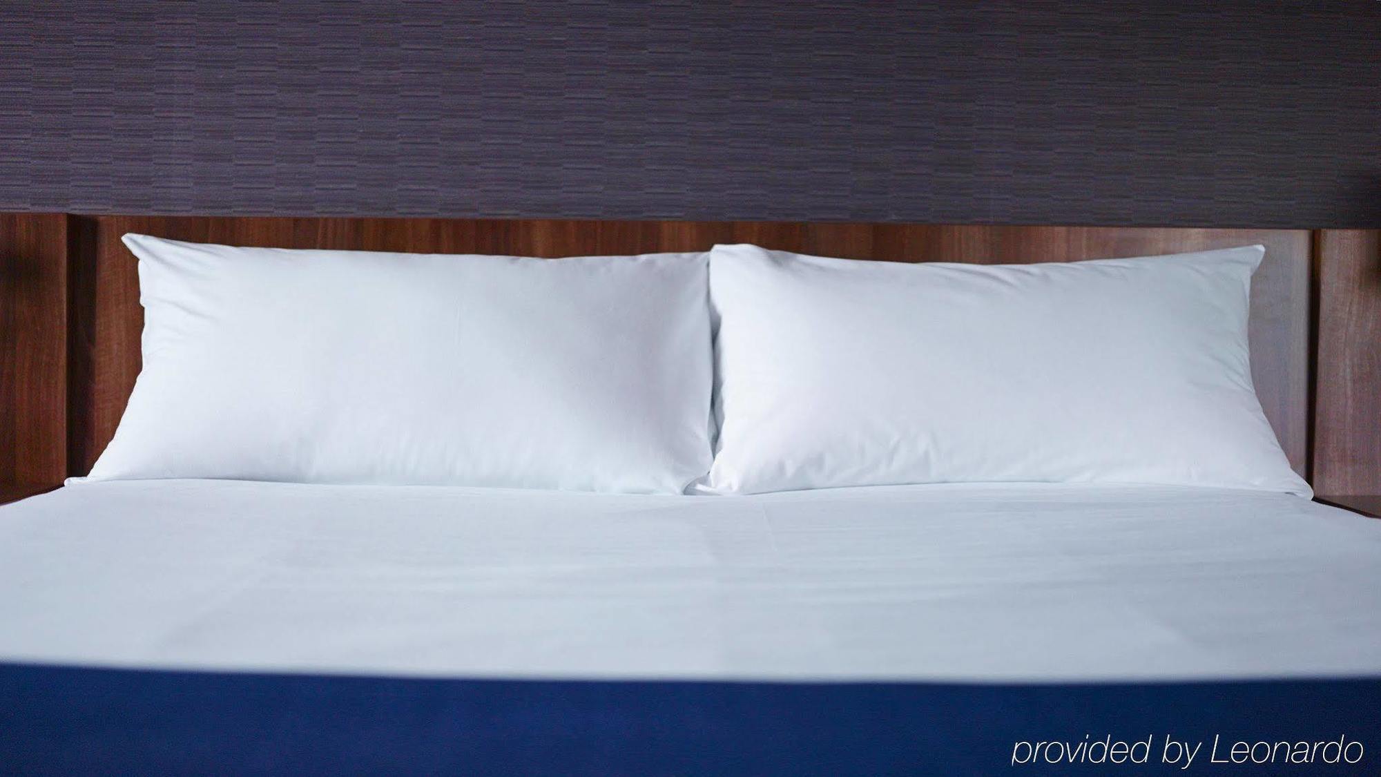 Express Gunwharf Quays By Ihg Hotel