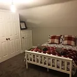 Kings Lodge Apartments