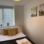 Modern City Centre Apartment
