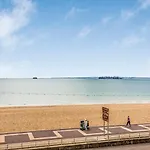 Seafront 2 Bedroom Apartment