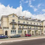 Seafront 2 Bedroom Apartment