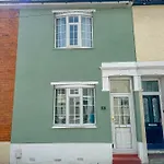 Little Sage House Newly Refurbished With Garden - Hot Tub - Sleeps 6
