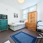 Cozy Central Apartments - With Private Kitchens & Bathrooms