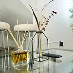 Luxury 2 Bedroom Apartment Southsea - Free Parking