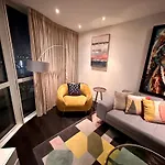 Gunwharf Quays Harbour Apartments