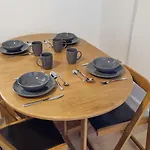 Southsea Escape - Coastal Holiday Apartment - 2 Double Bedrooms