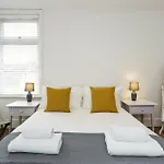 Percy Terrace - Charming 2 Bedroom Town House