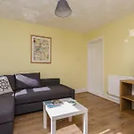 Stopover At Lowcay Apartment D With Allocated Parking