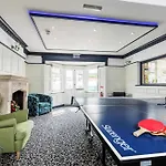 Ashbys Deluxe Studios With Spa Included