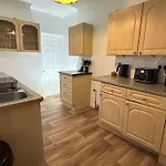 Large Double Room In Portsmouth - Mayhall Rd