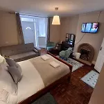 Inn By The Sea, Portsmouth - En Suite Rooms With Or Without Sea View