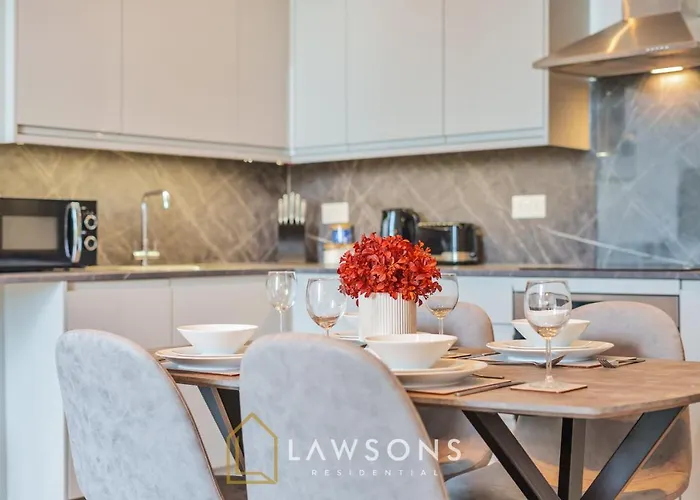 Executive Living By Lawsons 3 Bed, 3 Bath Apartment