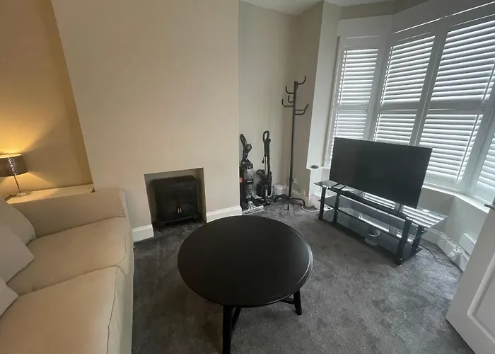 Family Home Copnor