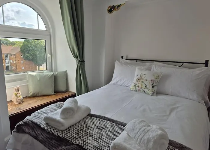 #26C 2 Bed Apartment Portsmouth