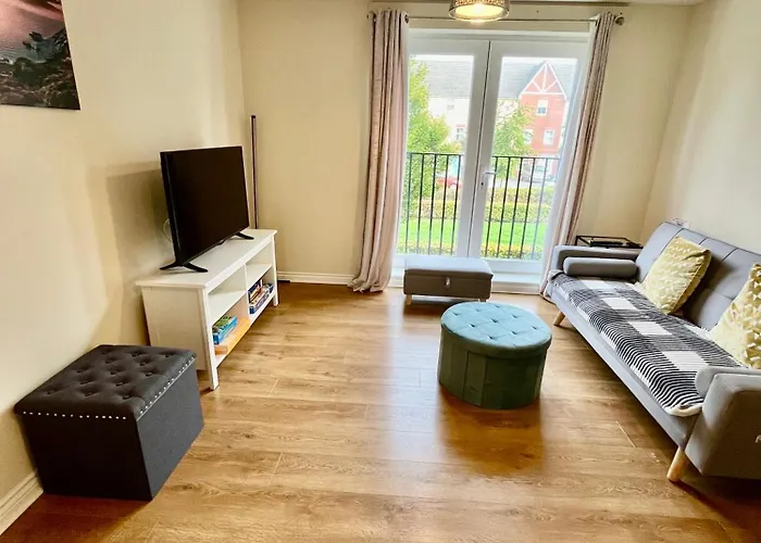 Cosy Two Bedrooms Flat Suitable For A Short Trip