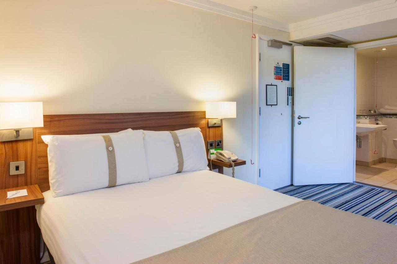 Hotel By Ihg