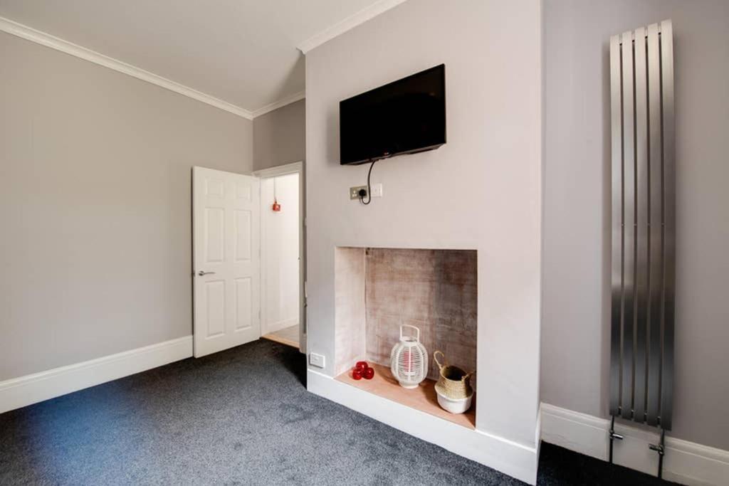 Hamilton Apartment