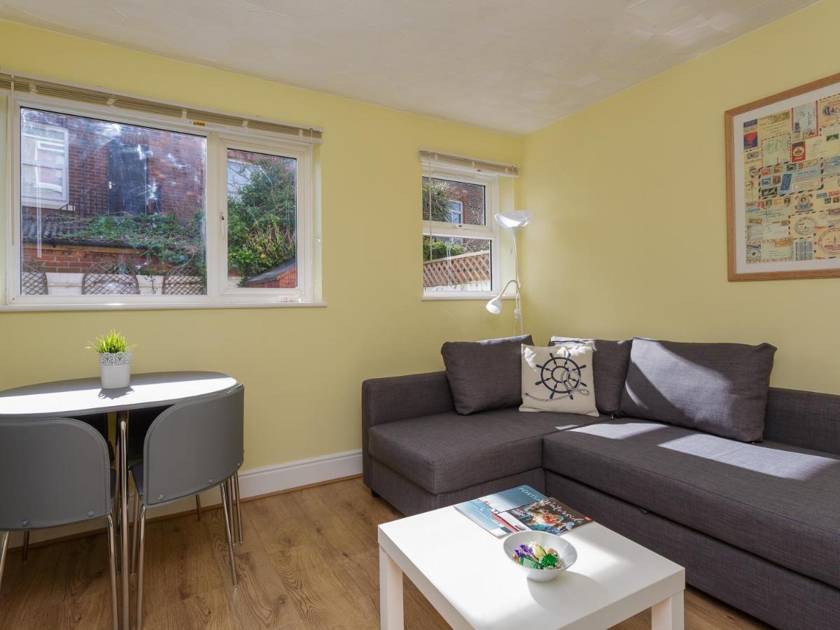 Apartment Stopover At Lowcay D With Allocated Parking Portsmouth