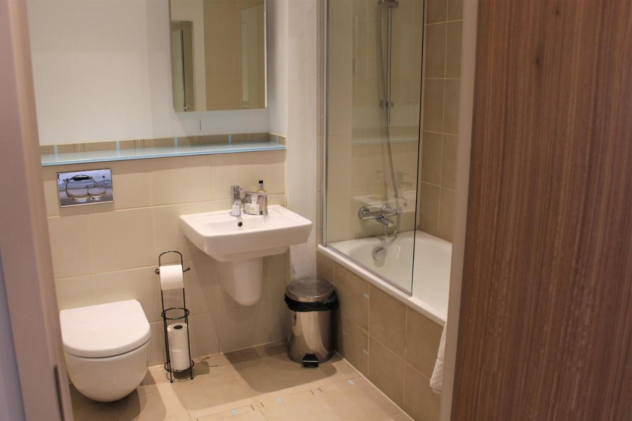 Work Rest And At Gunwharf Quays Apartment