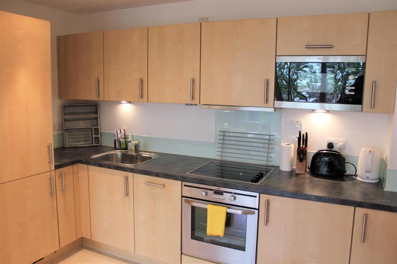 Apartment Work Rest And At Gunwharf Quays *