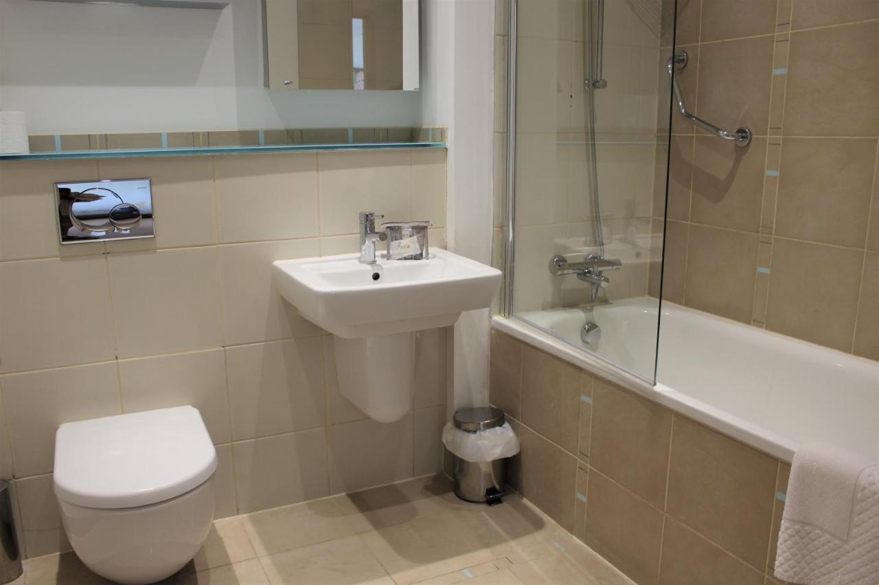 Work Rest And At Gunwharf Quays Apartment Portsmouth