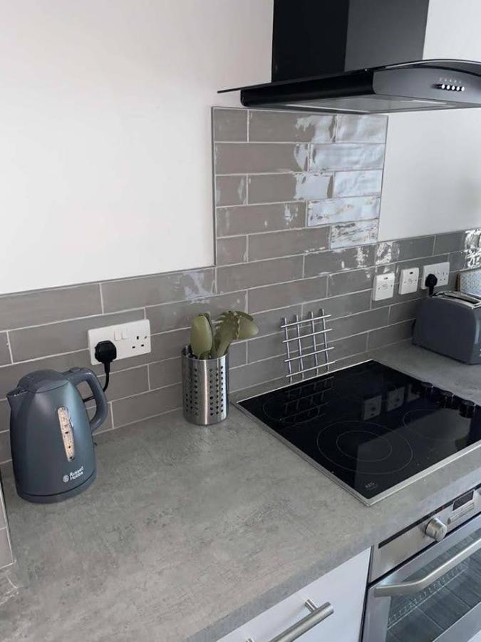 Gunwharf Apartment *