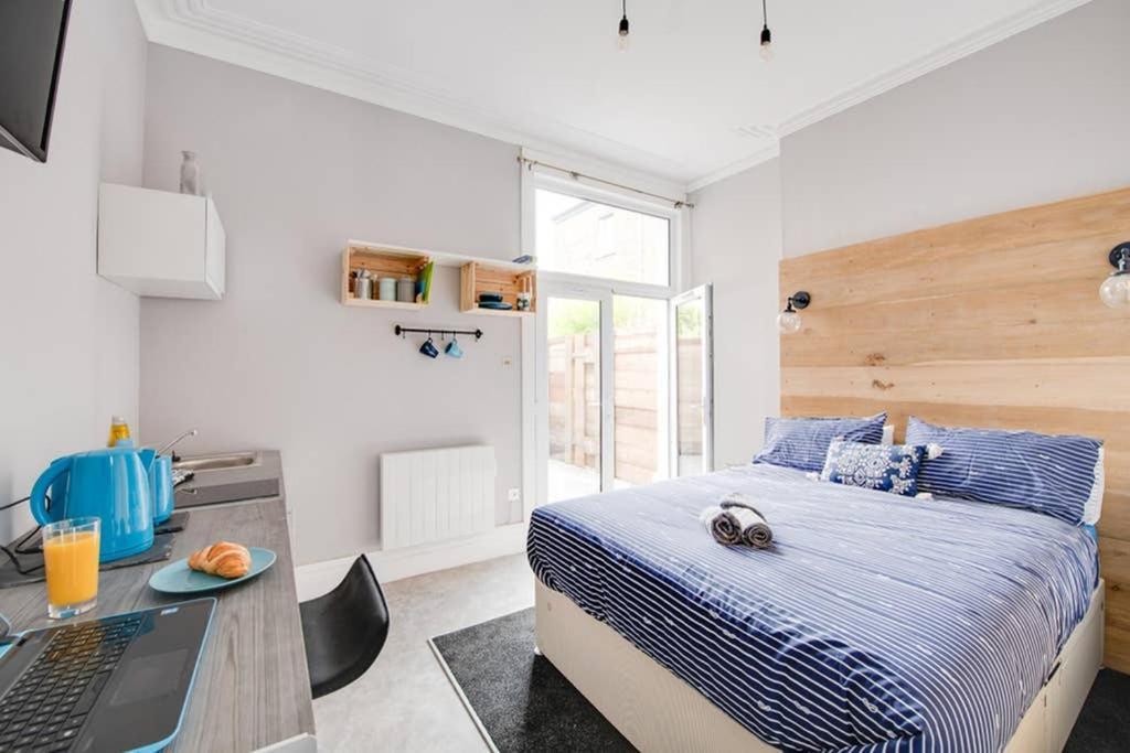 Nelson Apartment