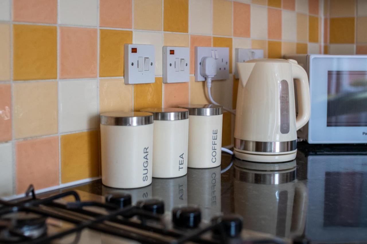 Bright 2 Bedroom In Southsea. 8 Min Walk To Seafront * Portsmouth