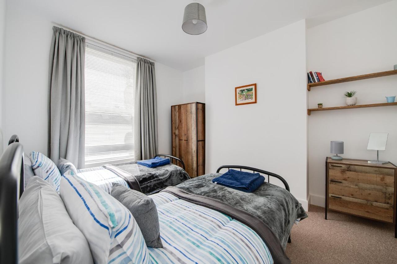 Bright 2 Bedroom In Southsea. 8 Min Walk To Seafront Apartment Portsmouth