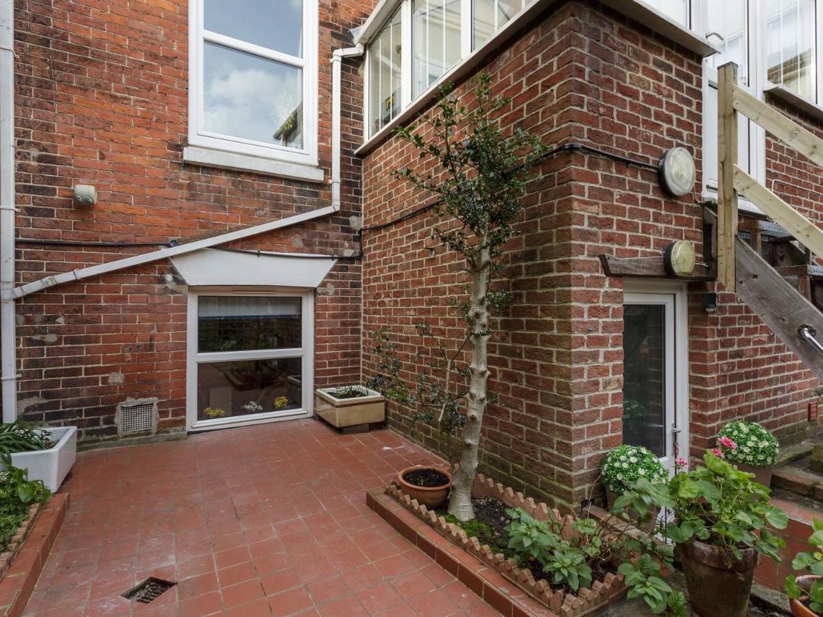 Stopover At Albany Garden With Great Outdoor Space Apartment *