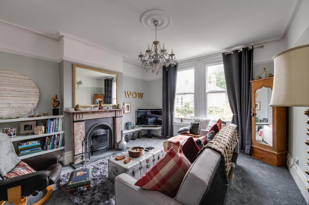 Eclectic Dreams Apartment Portsmouth