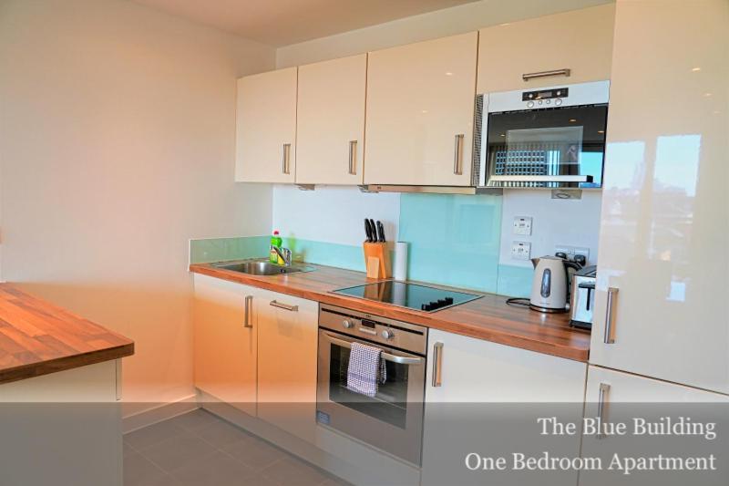 Gunwharf Quays Apartment