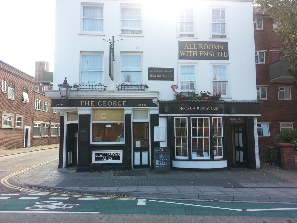 The George Inn 2*