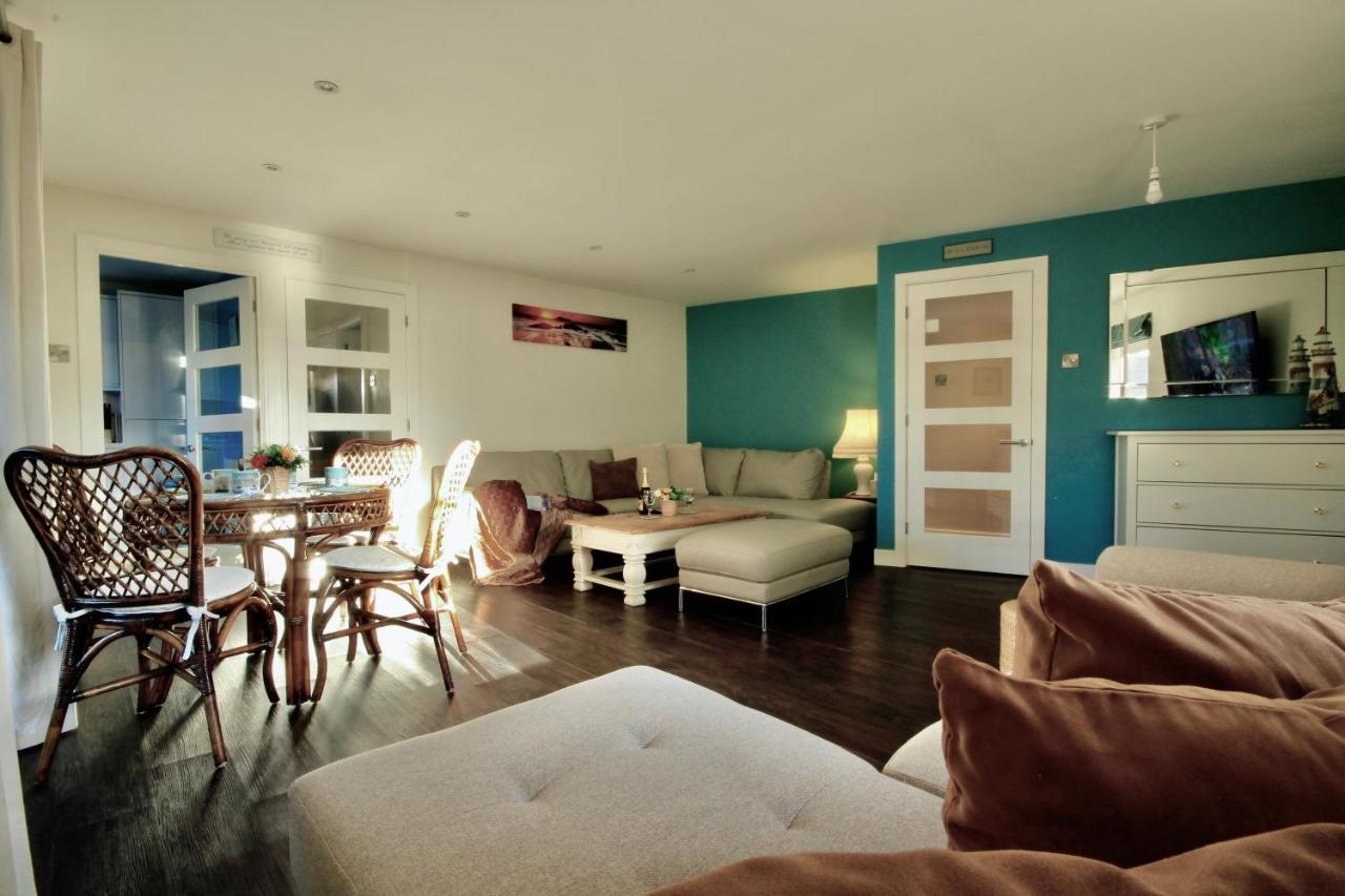 Apartment St Georges Balcony With Parking *
