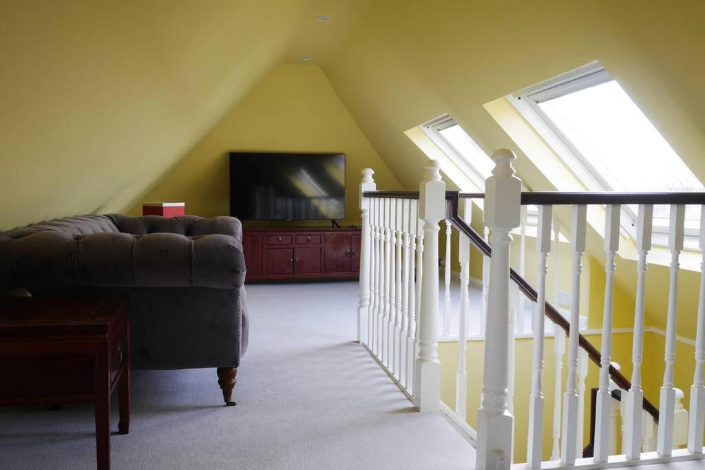 Luxury 2 Bed Georgian Townhouse, Old Villa *