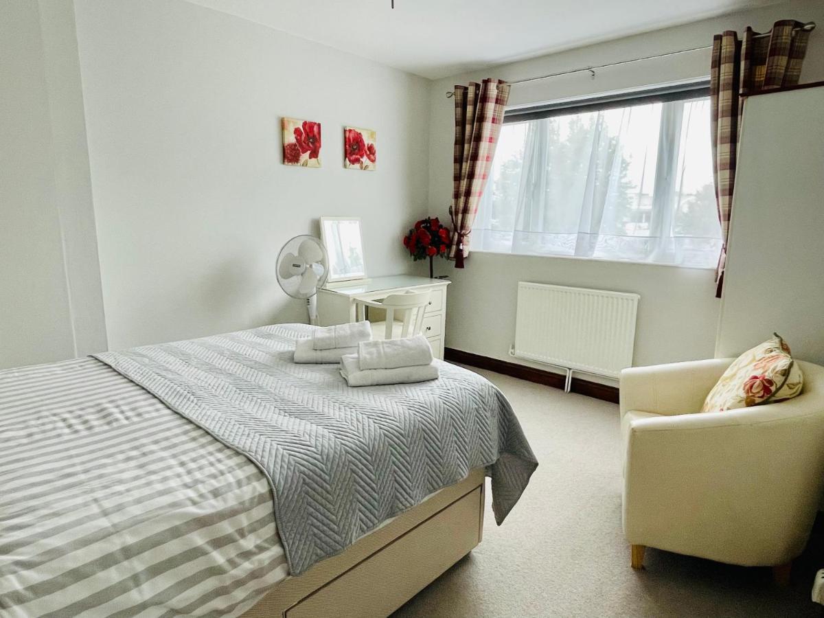 Somers House - Pet Friendly & Parking *