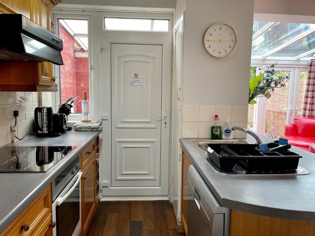Somers House - Pet Friendly & Parking *