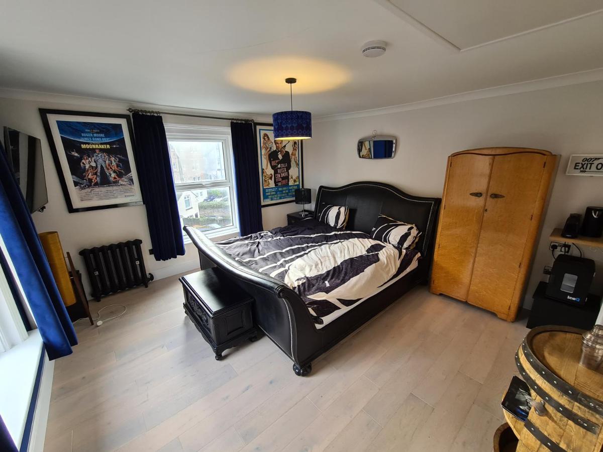 Southsea Royale Studio, Bond, Parking, Seafront *